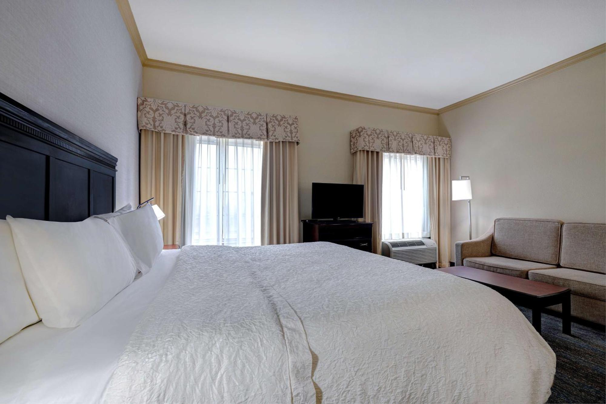Hotel Hampton & 3*